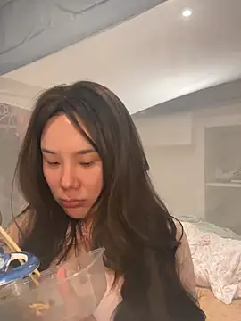 ChuChu1991 - 上门按摩女技师待钟中