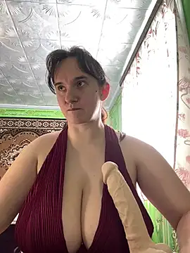 HarychaLysichka - Ride this dildo