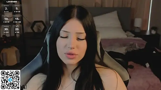 Krisss_Kiss54 - flash cute nipples!!