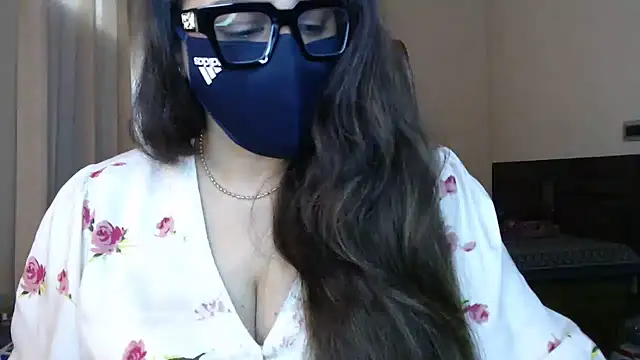 SEXY-Sardarni - boobs show