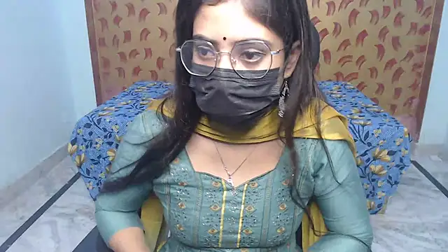 Deevisha-queen - Last tipper name on boobies 🥵🍒😋😘
