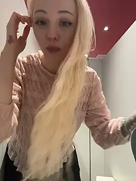 Badblondie - 🩷public boobies massage🩷