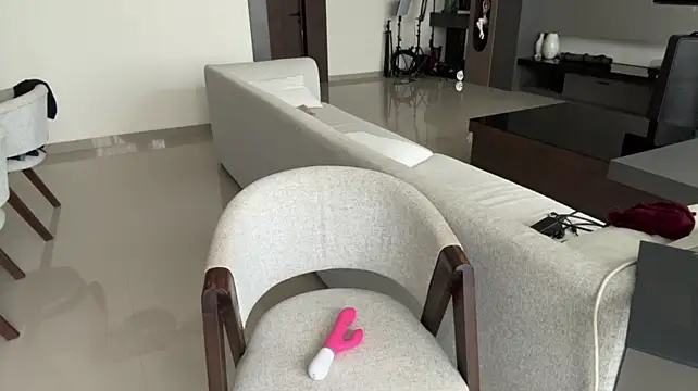 Sarahhh_xxx - Show pussy close