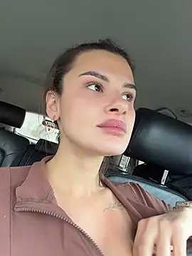 MiraReach - Squirt in car 🌸