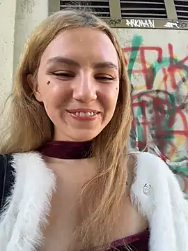 -stray-cat- - rub pussy under panties