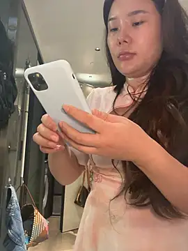 ChuChu1991 - 上门按摩女技师待钟中