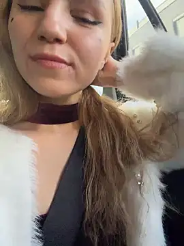 -stray-cat- - rub pussy under panties