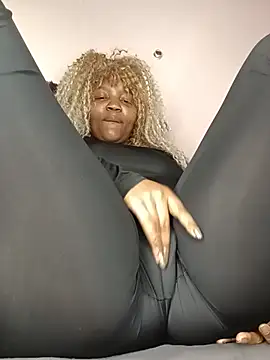 ThaBundaa - Ride Dildo Doggy