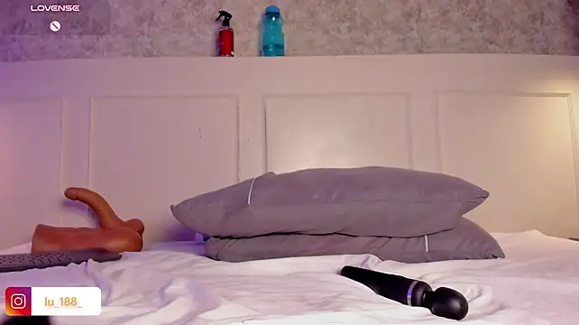 Miss_ambrer_ - OIL ME UP MY ASS AND SMACK IT