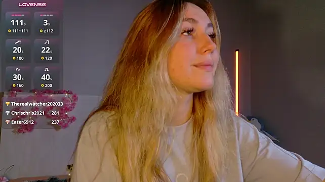LunaXBaddie - Play with clit for cum