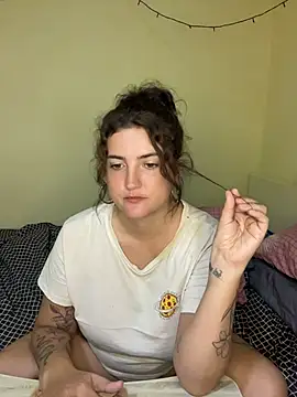 RoseTeddy_xo - TOPLESS FOR 30 MINS