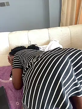 Sis27 - Finger pussy 💦💦