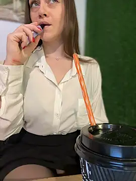 CrazyTori - Take off panties in cafe LT🎁