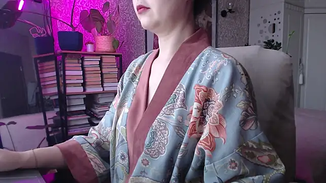 Koreanowner - Make me bLUSH