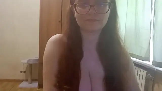 Miyabeee - stand up and tease in doggy