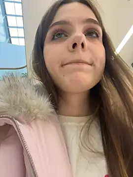 Lunabelle_ - touch my nipples under top + flash