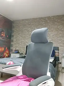 LeillaaX - SQUIRT SHOW