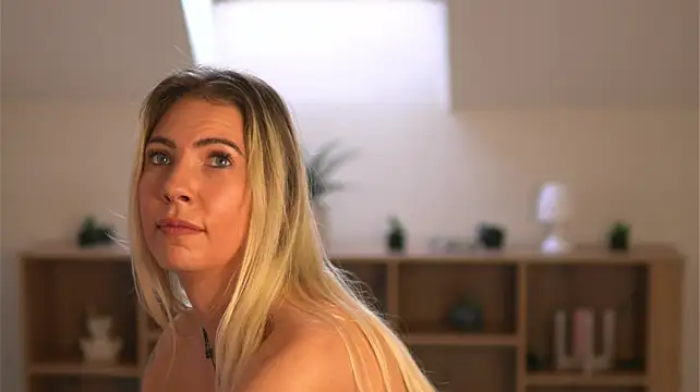 CassieMiles - 5 min of lush control😈