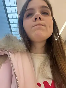 Lunabelle_ - risky show u wet panti right in mall