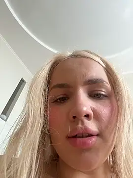 EllaBaby18 - BIG SQUIRT💦💦💦
