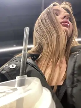 KrisMagnoly - VibRRRRate my pussy