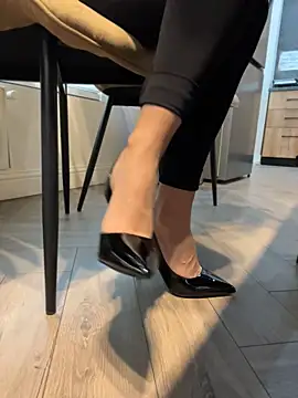 FeetVibe - Panties tease