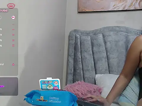 Lindsay_sweet2