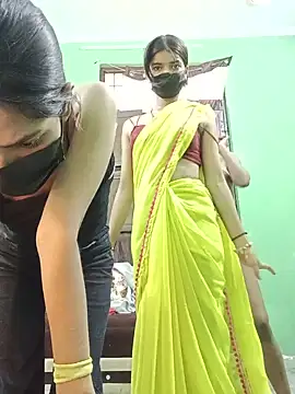 Queen_queen - Boobs show