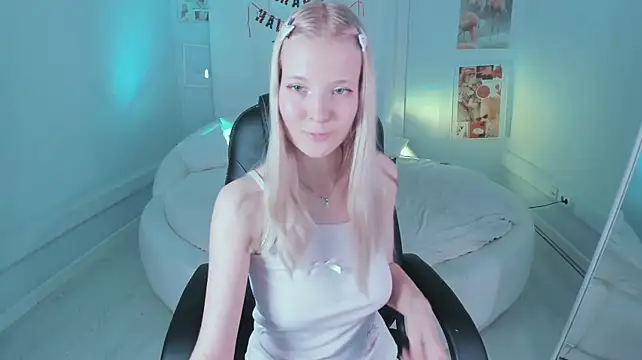 Anita_Hitteys - blowjob with a dildo
