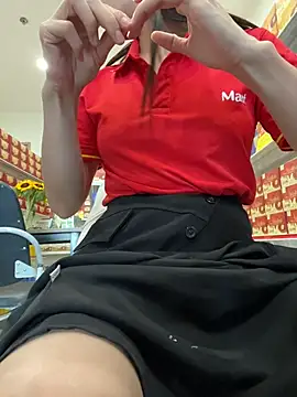Sneaky_Cumshoot