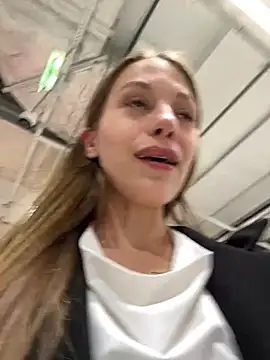 Olivia_Jemison - Spit on my nipples + saliva dripping