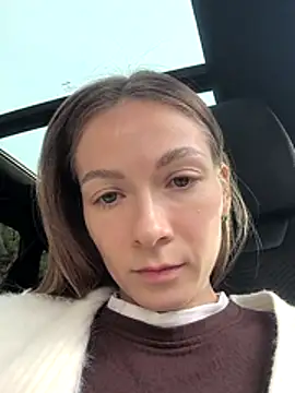 CompactBaby - show panties