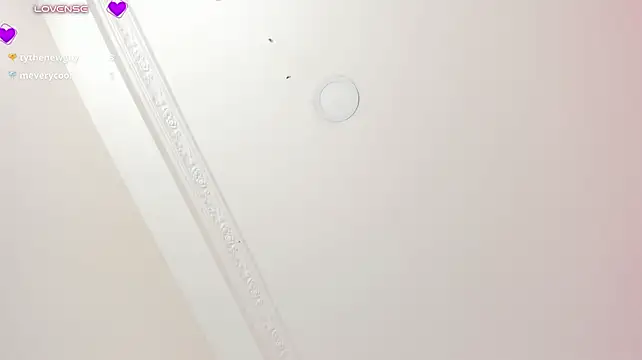 AlaskaFlowerss1_'s Webcam Show