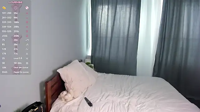 HollisHearl - Stick two fingers deep in my pussy