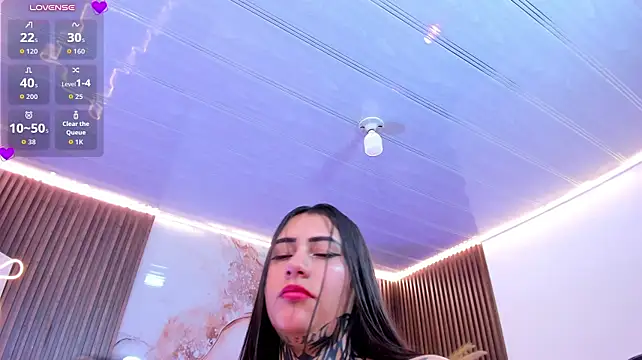 Kiara_tay