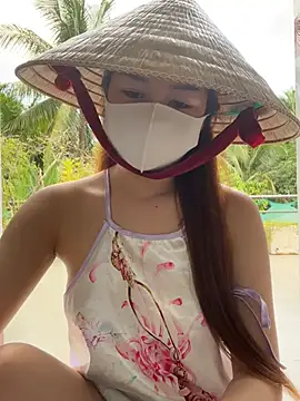 My_Melodyy - Make me cum pussy in public garden 🪴😈