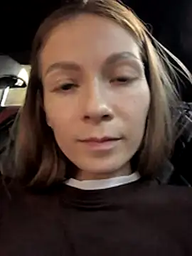 CompactBaby - show panties