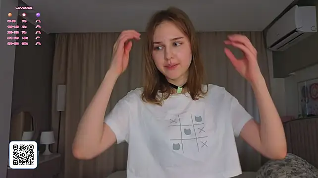 SunnySikarskie - take my bra off completely