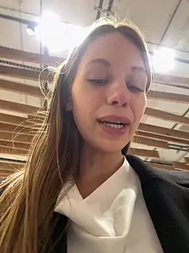 Olivia_Jemison - Spit on my nipples + saliva dripping