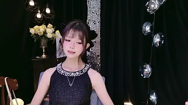 Nuo-Nuo-111 - 蹲在角落唱征服