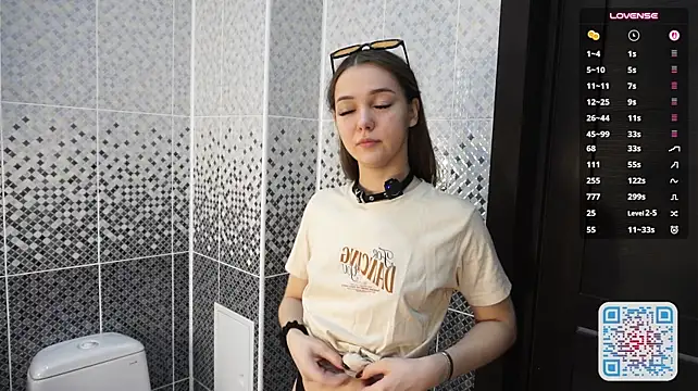 PearleKalmen - pinch my sweet nipples 💖