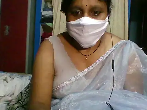 Mini_Anu_Reddy2 - Full nude show in public