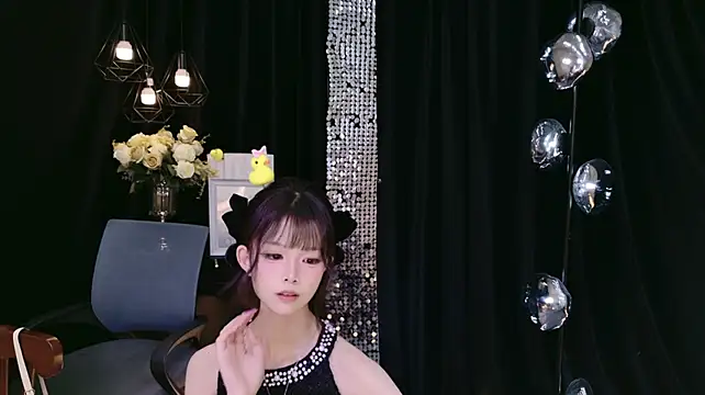 Nuo-Nuo-111 - 大象转10圈走直线