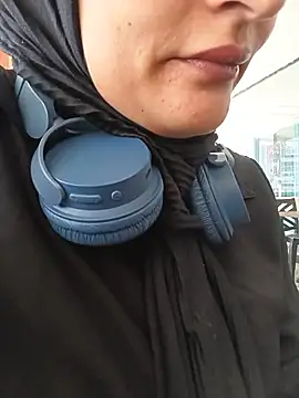 MisyonerNur - Dışarıda göğüslerini aç 😅