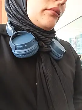 MisyonerNur - Dışarıda göğüslerini aç 😅
