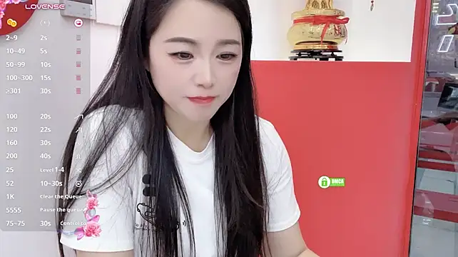 Kaixin-Luckygirl - 本月31号王子秀（抢到目标控制玩具3分钟，今天穿的牛仔裤，不要弄湿我的裤子哦）