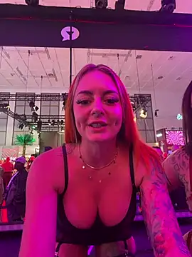 ObviouslyPeachy - Stranger spank my ass