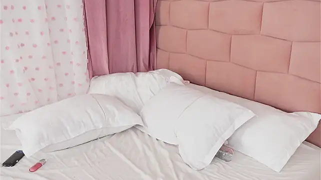 BambiRoses - Blowjob in front of the camera