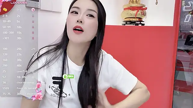 Kaixin-Luckygirl - 本月31号王子秀（抢到目标控制玩具3分钟，今天穿的牛仔裤，不要弄湿我的裤子哦）