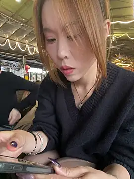 Luck6688 - 完成目标户外互舔闺蜜奶头